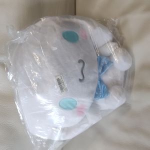 BNWT Cinnamoroll - Big Snow Ribbon Plush